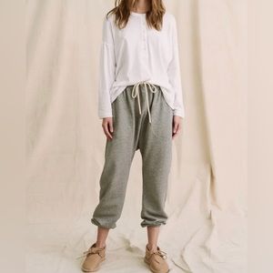 The Great. • Jogger Sweatpant • Varsity Grey • Size 2